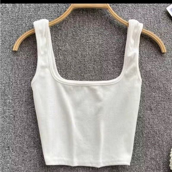 Womens Ribbed Solid Slim Fit Crop Tank Top/Cami/Bralette | NEW!!! 💜💗🩵 - Picture 4 of 15